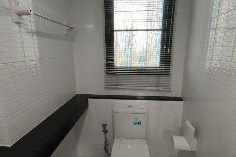 Condo à Chatuchak, Bangkok, Thaïlande, 2 chambres  № 137402 - photo 7