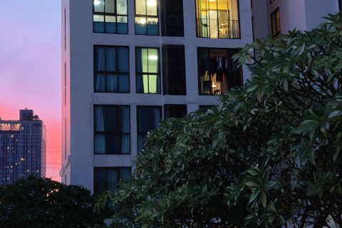 Condo à Chatuchak, Bangkok, Thaïlande, 2 chambres  № 137402 - photo 5