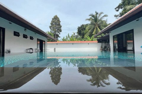Villa in Ko Samui, Thailand 5 bedrooms № 180111