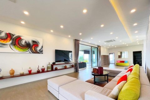 Villa in Ko Samui, Thailand 6 bedrooms № 180115