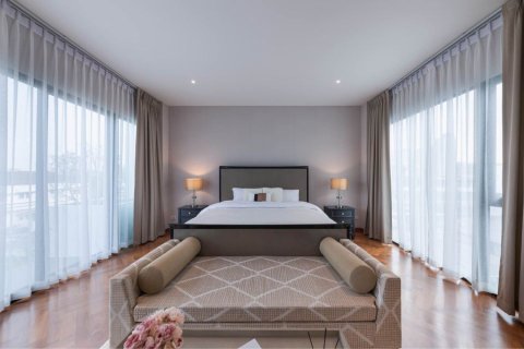 House in Bangkok, Thailand 4 bedrooms № 180929 - photo 11