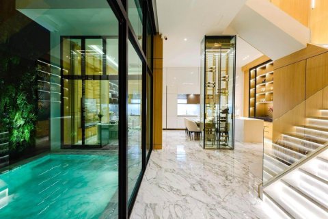 House in Bangkok, Thailand 4 bedrooms № 180929 - photo 21