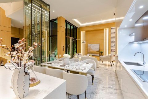House in Bangkok, Thailand 4 bedrooms № 180929 - photo 2
