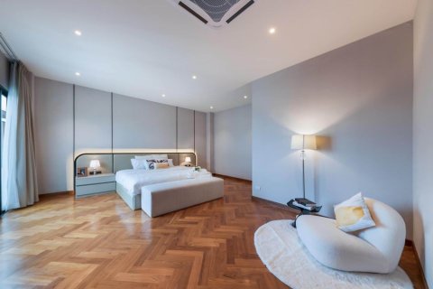 House in Bangkok, Thailand 4 bedrooms № 180929 - photo 13