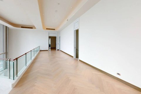 Penthouse in Bangkok, Thailand 4 bedrooms № 180927 - photo 12