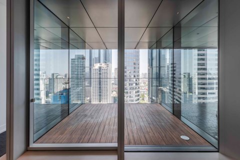 Condo in Bangkok, Thailand, 3 bedrooms  № 180930 - photo 3