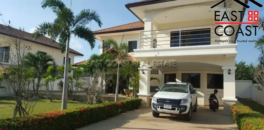 Casa de 4 dormitorios en Pattaya, Tailandia № 213518