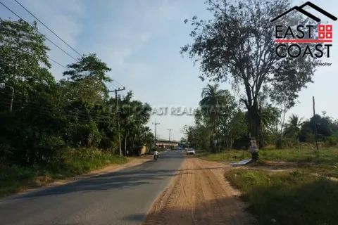 Terreno en Pattaya, Tailandia № 213517 - foto 3