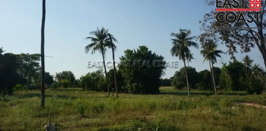 Terreno en Pattaya, Tailandia № 213517