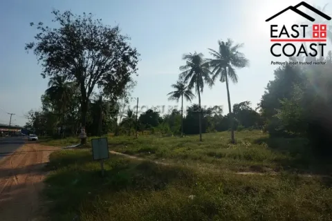 Terreno en Pattaya, Tailandia № 213517 - foto 4