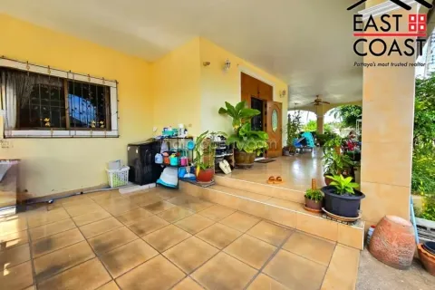 Casa de 3 dormitorios en Pattaya, Tailandia № 213515 - foto 5