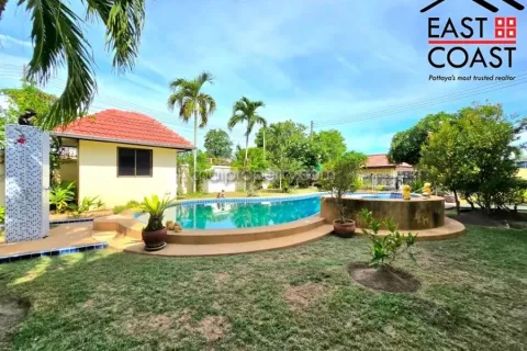 Casa de 3 dormitorios en Pattaya, Tailandia № 213515 - foto 10