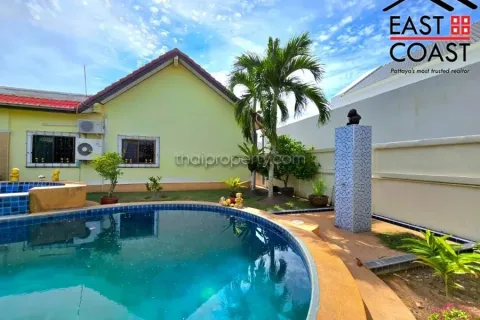 Casa de 3 dormitorios en Pattaya, Tailandia № 213515 - foto 12
