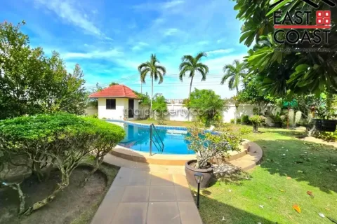 Casa de 3 dormitorios en Pattaya, Tailandia № 213515 - foto 6