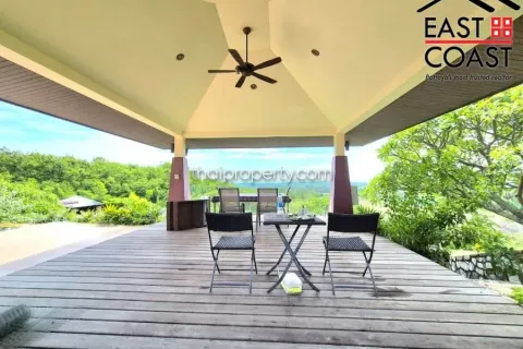 Casa de 4 dormitorios en Pattaya, Tailandia № 213516 - foto 8