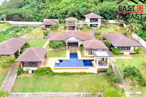 Casa de 4 dormitorios en Pattaya, Tailandia № 213516