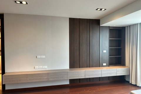 Кондоминиум с 4 спальнями в Патхум Ване, Бангкок, Таиланд № 163139 - фото 8