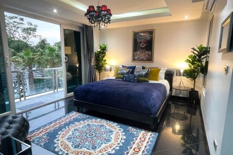 Villa à Pattaya, Thaïlande 8 chambres № 163137 - photo 3