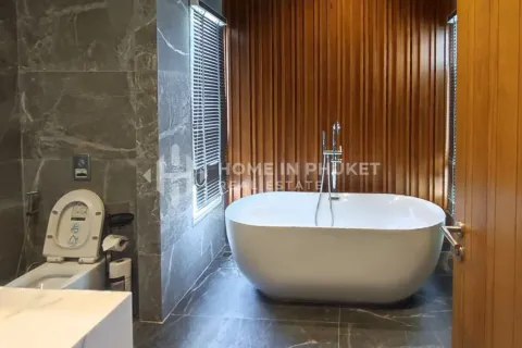 House in Rawai, Thailand 4 bedrooms № 146661 - photo 15