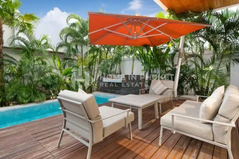 House in Rawai, Thailand 4 bedrooms № 146661 - photo 2