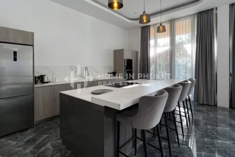 House in Rawai, Thailand 4 bedrooms № 146661 - photo 7