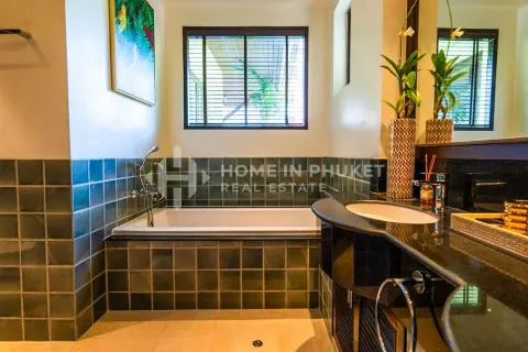 House in Phuket, Thailand 3 bedrooms № 146660 - photo 15