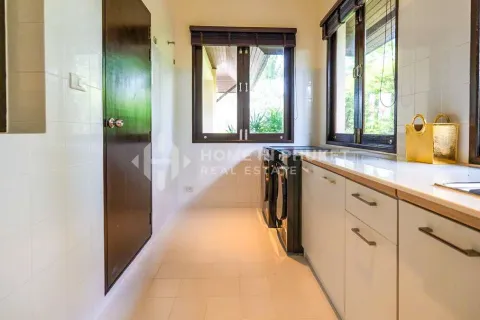 House in Phuket, Thailand 3 bedrooms № 146660 - photo 10