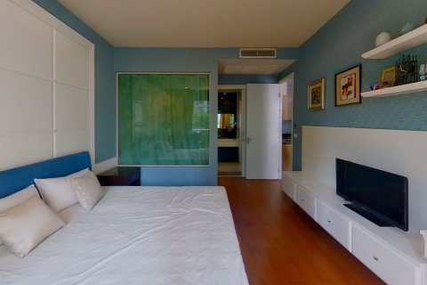 Studio in the Condo in Pathum Wan, Bangkok, Thailand  № 136477 - photo 8