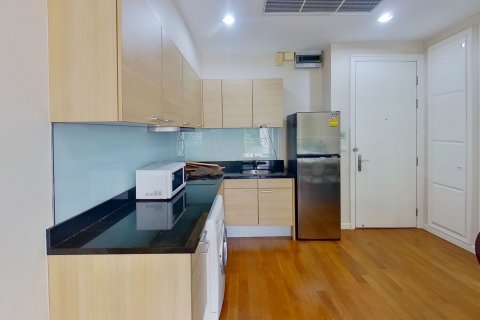 Studio in the Condo in Pathum Wan, Bangkok, Thailand  № 136477 - photo 2