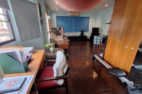 House in Bangkok, Thailand 5 bedrooms № 134635 - photo 3