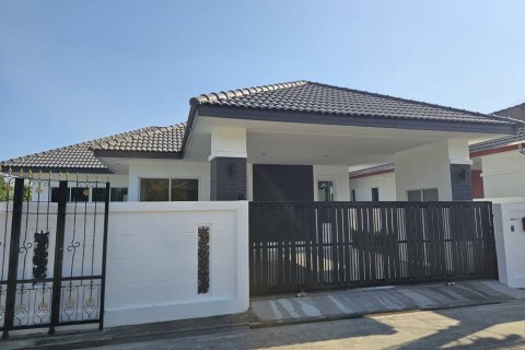 Дом в Банг Ламунге, Таиланд с 3 спальнями  № 157374 - фото 3