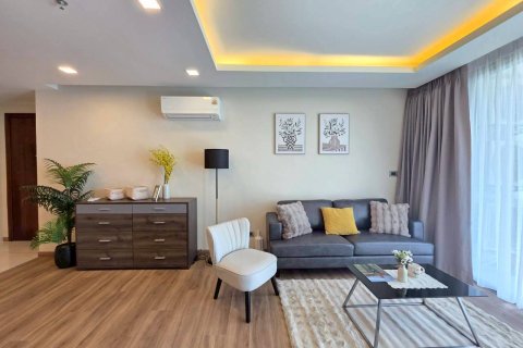 Condo in Pattaya, Thailand, 2 bedrooms  № 157371 - photo 6