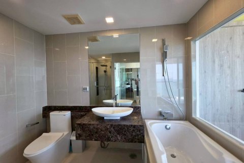 Condo in Pattaya, Thailand, 2 bedrooms  № 157371 - photo 11
