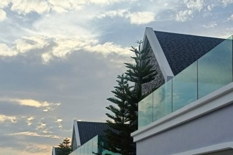 Maison à Pattaya, Thaïlande 5 chambres № 157372 - photo 3