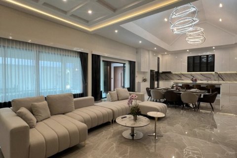 Maison à Pattaya, Thaïlande 5 chambres № 157372 - photo 5