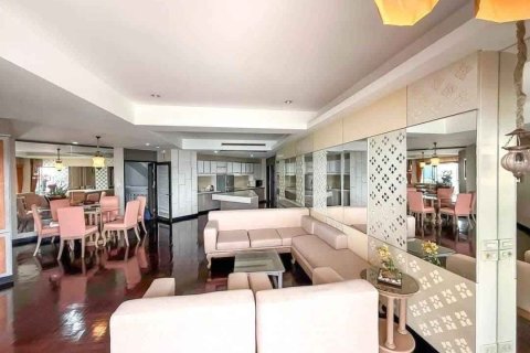 Кондоминиум с 3 спальнями в Паттайе, Таиланд № 147991 - фото 19