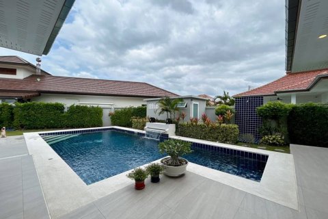 Villa in Hua Hin, Thailand 4 Schlafzimmer № 221877 - Foto 9