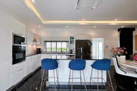 Villa in Hua Hin, Thailand 4 Schlafzimmer № 221877 - Foto 21