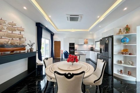 Villa in Hua Hin, Thailand 4 Schlafzimmer № 221877 - Foto 22