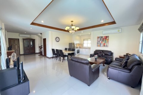 Villa in Hua Hin, Thailand 3 Schlafzimmer № 221878 - Foto 5