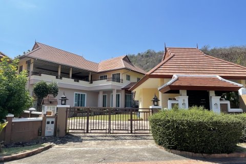 Chalet de 3 dormitorios en Hua Hin, Tailandia № 221878