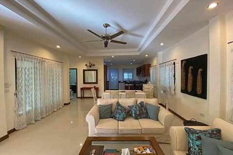 Villa in Hua Hin, Thailand 3 Schlafzimmer № 221879 - Foto 17