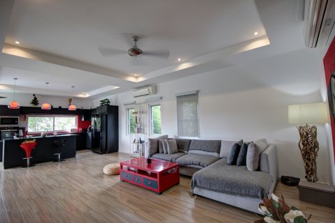 Villa in Hua Hin, Thailand 4 Schlafzimmer № 221881 - Foto 15