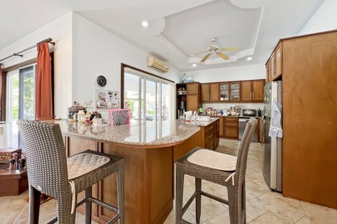 Villa in Hua Hin, Thailand 3 Schlafzimmer № 221882 - Foto 23