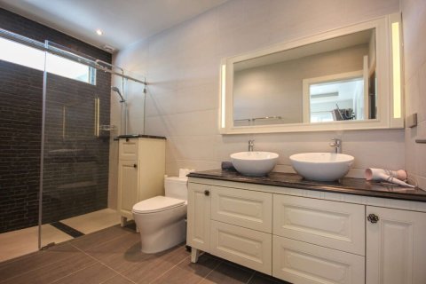 Villa in Hua Hin, Thailand 3 Schlafzimmer № 221880 - Foto 16