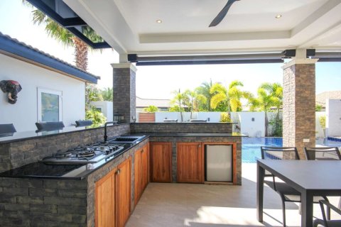 Villa in Hua Hin, Thailand 3 Schlafzimmer № 221880 - Foto 8