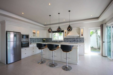Villa in Hua Hin, Thailand 3 Schlafzimmer № 221880 - Foto 12