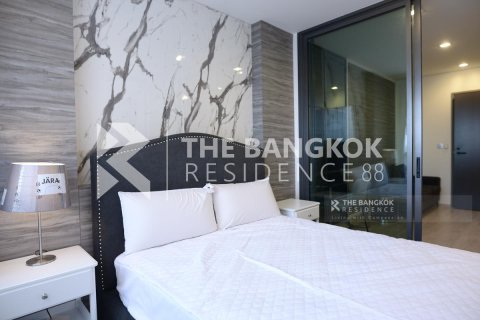 Condo in Bangkok, Thailand, 1 bedroom  № 184289 - photo 4