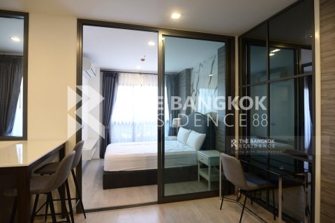 Condo in Bangkok, Thailand, 1 bedroom  № 184289 - photo 3