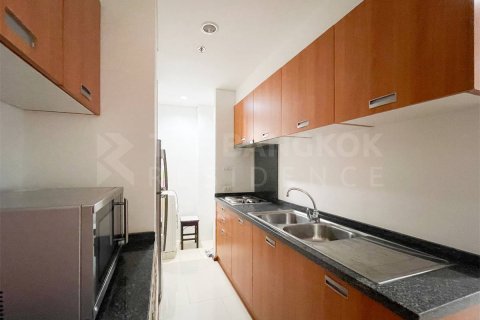Condo in Bangkok, Thailand, 2 bedrooms  № 184287 - photo 6